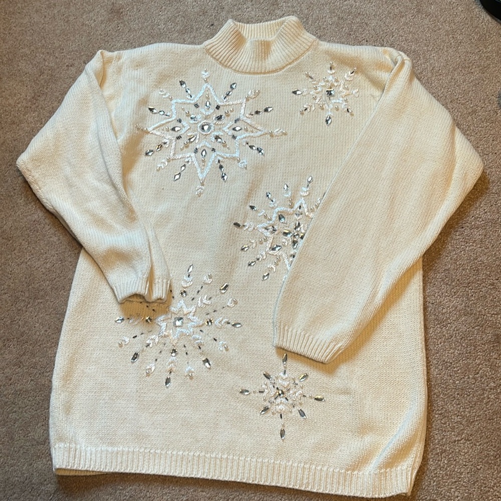 Karen Scott snowflake sweater with built in shoulder pads